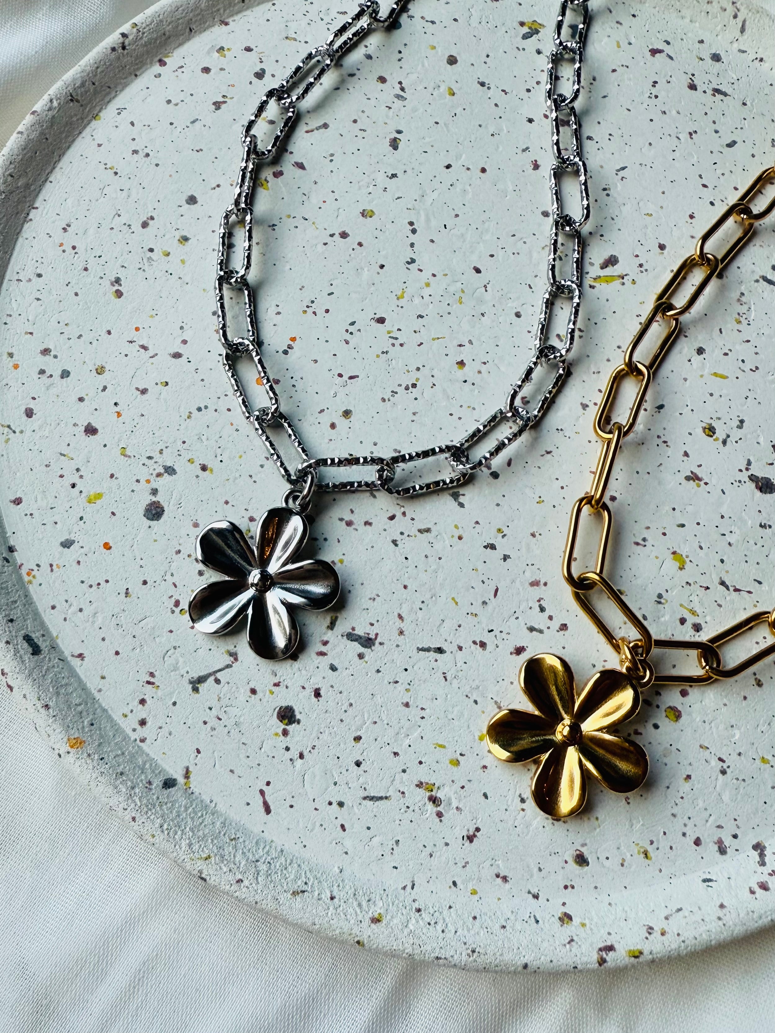 Naszyjnik „Flower Chain”