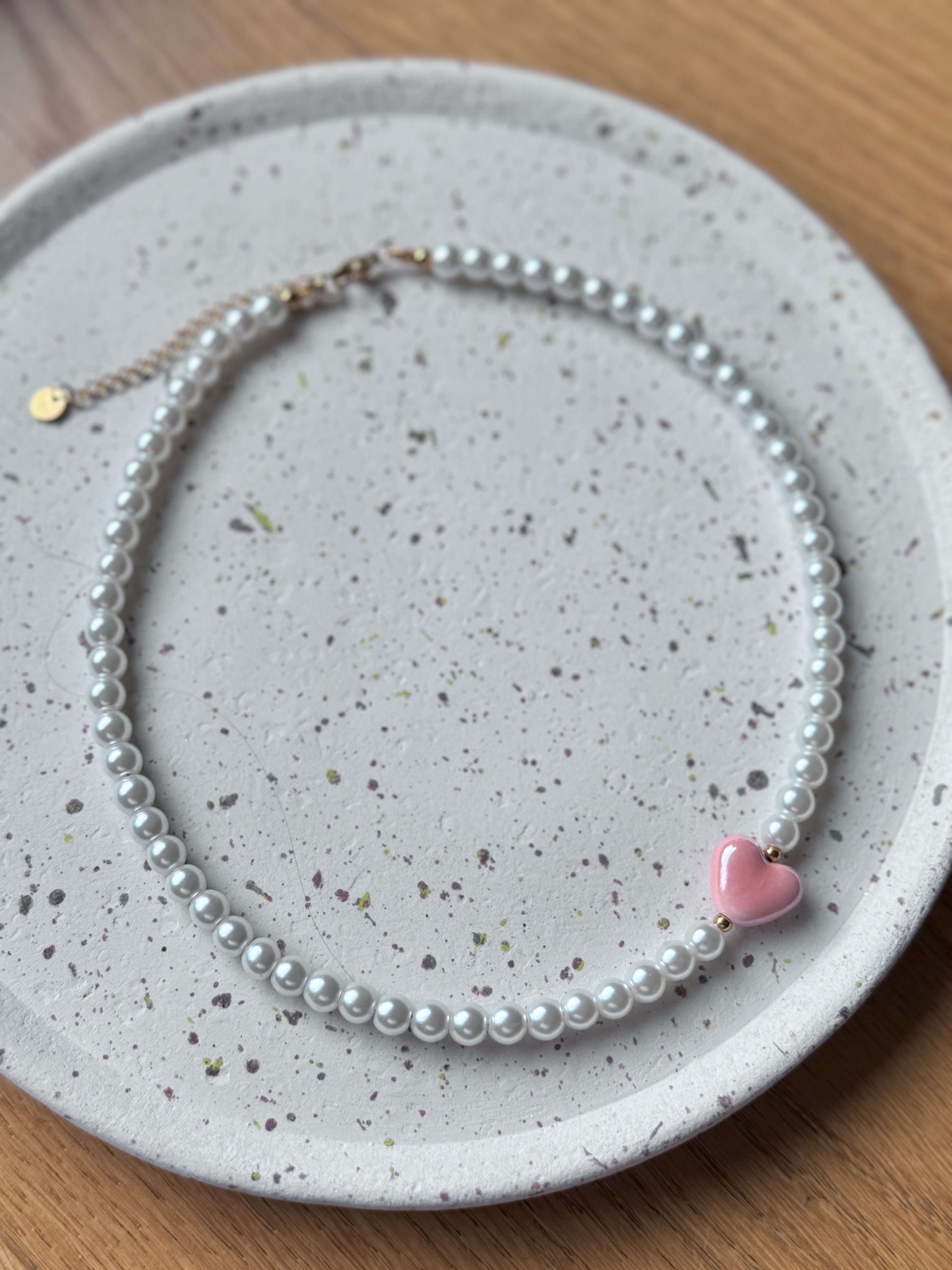 Choker „ Glossy Pearl Heart”